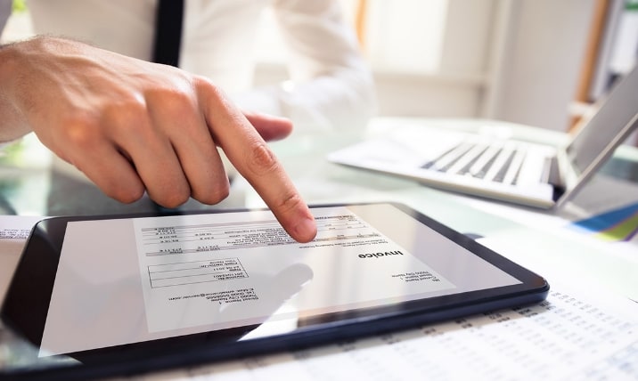 Revisión de requisitos fiscales de los comprobantes recibidos y emitidos y de los comunicados de la autoridad